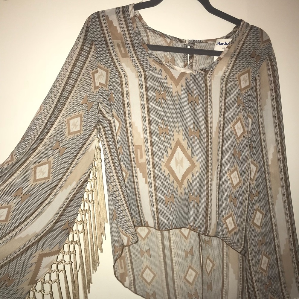 Sheer high and low Long sleeve with fringe